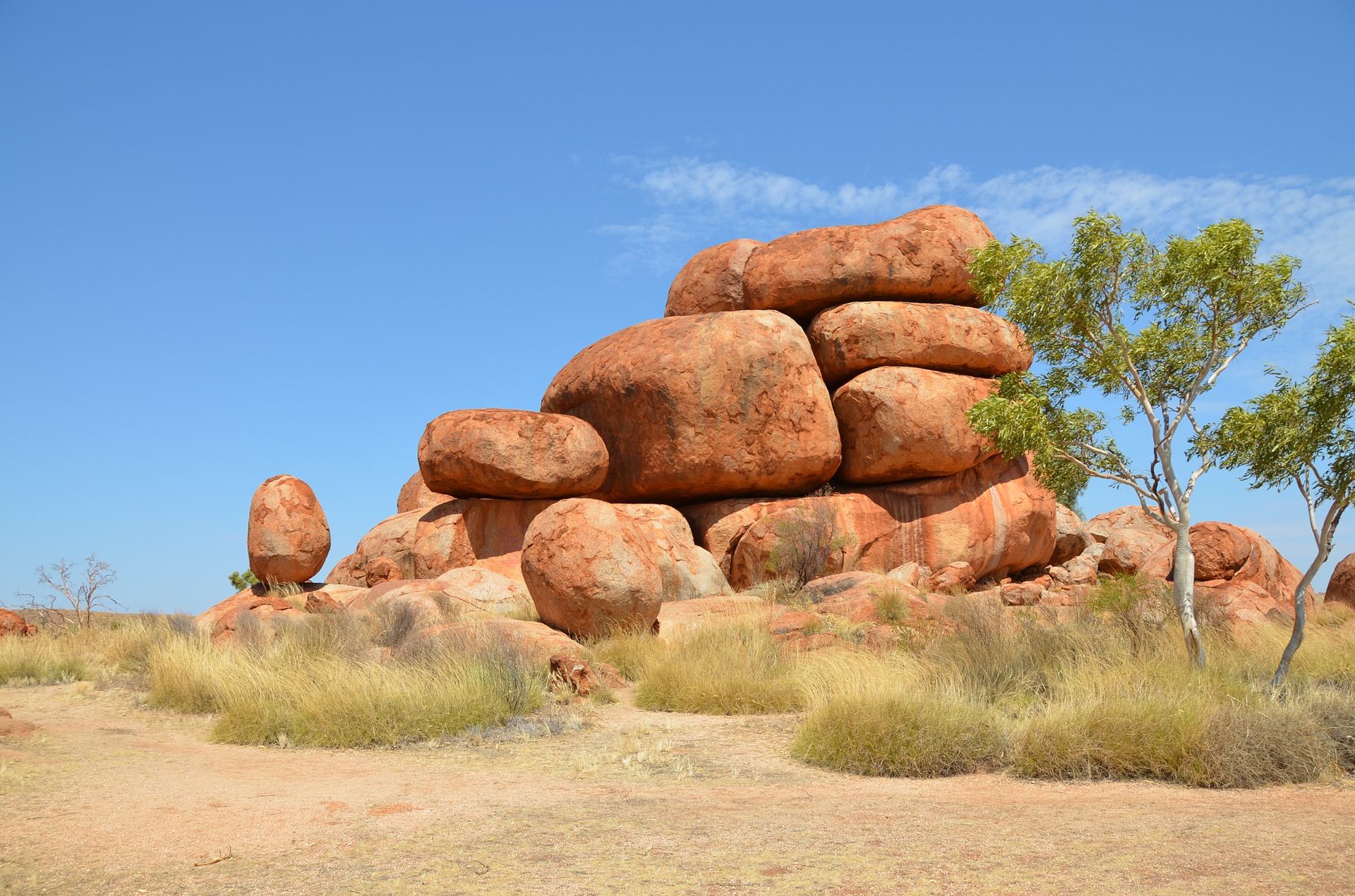 Devil's Marbles Australia Sonesha Travel Meditation and Yoga Retreats